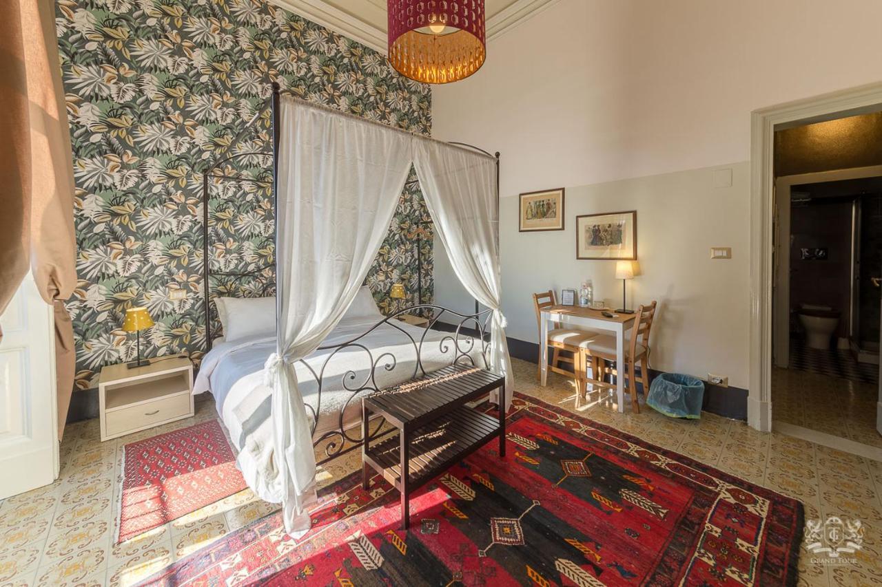 Grand Tour Design Guest House Catania Self Check-In ภายนอก รูปภาพ