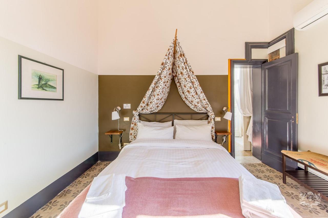 Grand Tour Design Guest House Catania Self Check-In ภายนอก รูปภาพ
