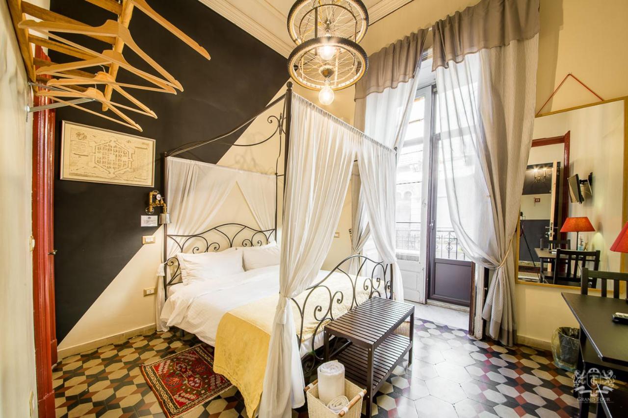 Grand Tour Design Guest House Catania Self Check-In ภายนอก รูปภาพ